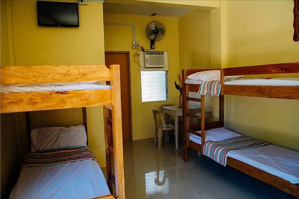 Las Residencias Bed And Breakfast Puerto Princesa Exterior foto